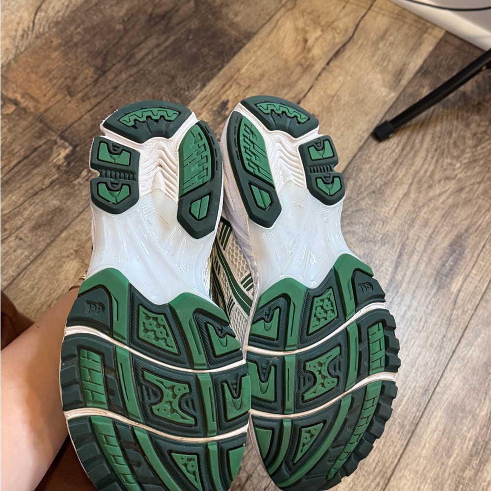 ASICS x ARITZIA Gel-Kayano 14 - Picture 4 of 6
